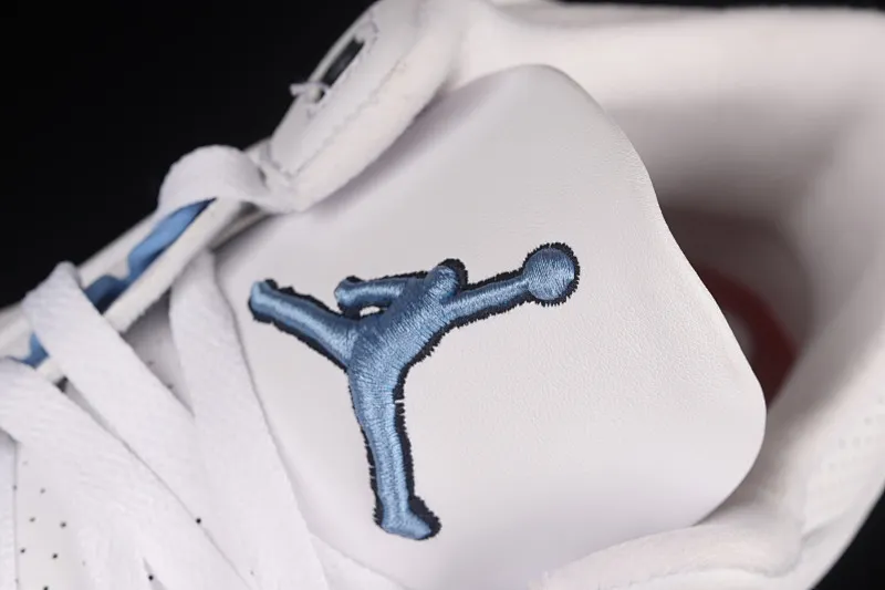 All categories Air Jordan Jordan series basketball shoes Air Jordan 3 foreign trade version Air Jordan 3 UNC AJ3 Joe 3 North Carolina blue white burst blue crack mid-basketball sneakers CT8532-104